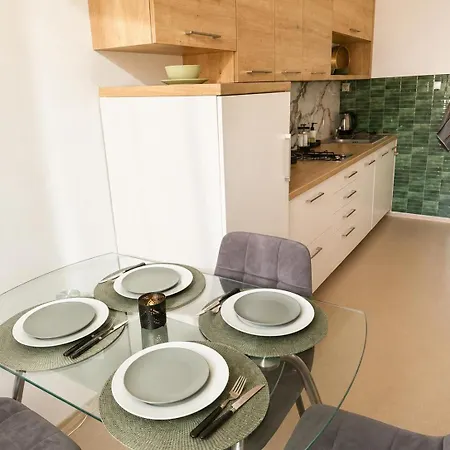 Metro Family 2 Bedrooms Seeps 6 Praha
